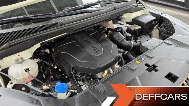 Kia CARNIVAL 7-Seater Signature купить на сайте DeffCars