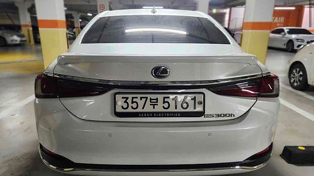 Lexus ES Executive купить на сайте DeffCars
