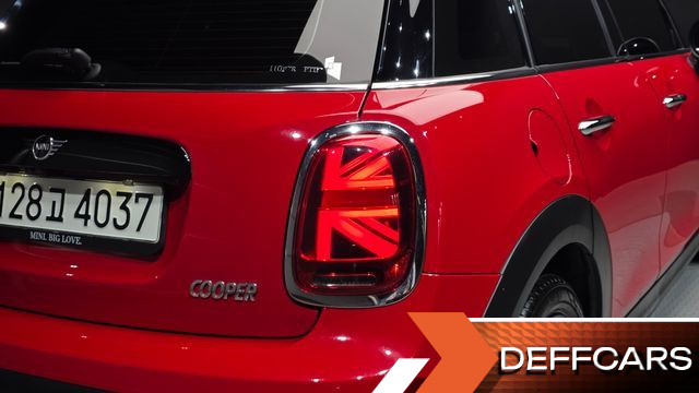 Mini COOPER 5Door Classic Third Generation купить на сайте DeffCars