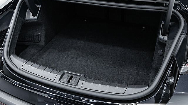 Porsche TAYCAN Base купить на сайте DeffCars