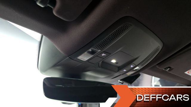 Porsche TAYCAN 4S купить на сайте DeffCars