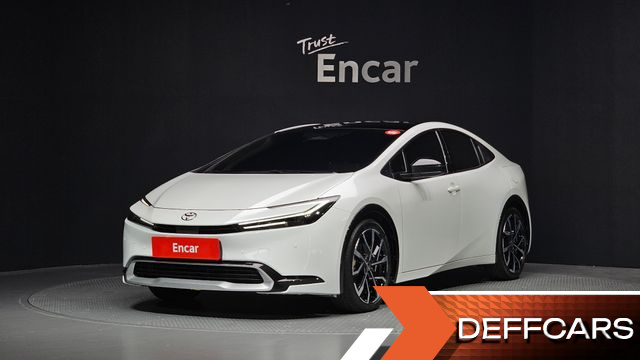 Toyota PRIUS 2.0 PHEV XSE купить на сайте DeffCars