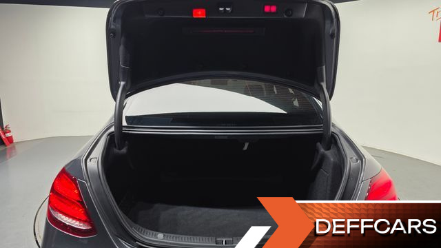 Mercedes E-CLASS E220d 4MATIC Exclusive купить на сайте DeffCars
