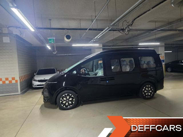 Hyundai STARIA 4WD Lounge 9-Seater Limousine купить на сайте DeffCars