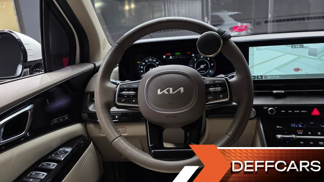 Kia CARNIVAL 9-Seater Signature купить на сайте DeffCars
