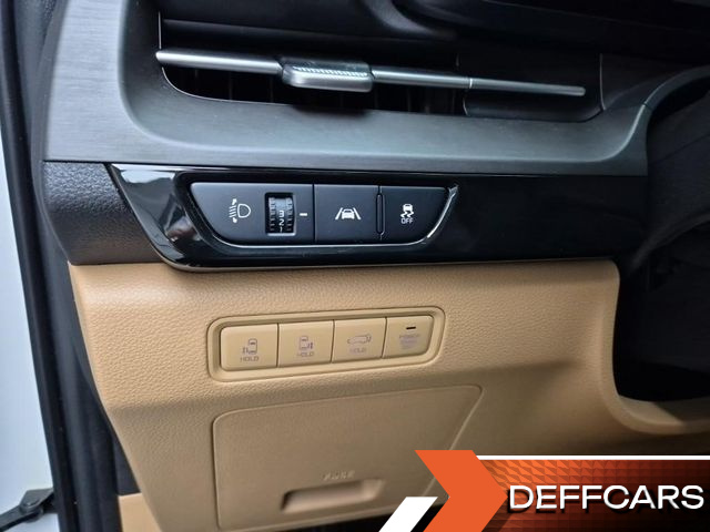 Kia CARNIVAL 7-Seater Signature купить на сайте DeffCars