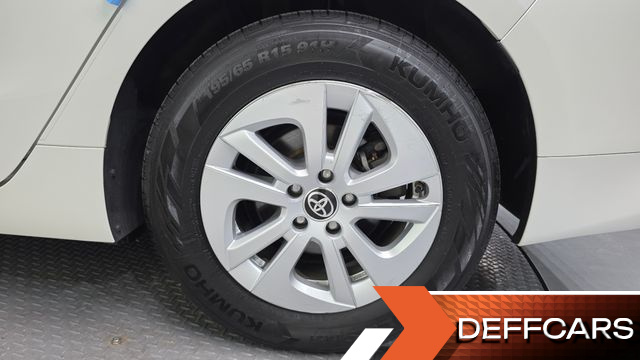 Toyota PRIUS 1.8 E купить на сайте DeffCars
