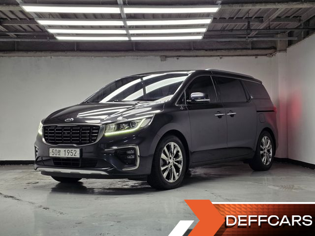 Kia CARNIVAL 9-Seater Noblesse Special купить на сайте DeffCars