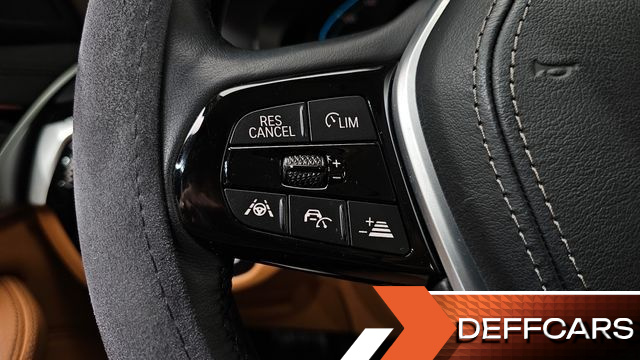 BMW 5-SERIES 520i Luxury купить на сайте DeffCars