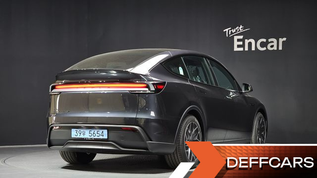 Tesla MODEL Y L Long Range AWD купить на сайте DeffCars
