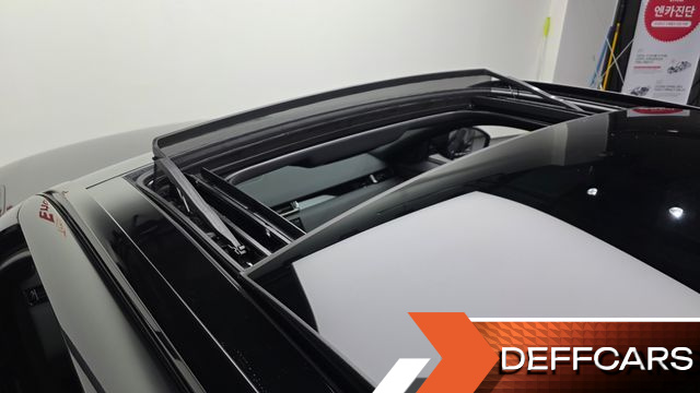 Land Rover RANGE ROVER VELAR 3.0 P400 Dynamic HSE купить на сайте DeffCars