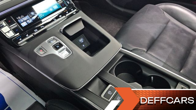 Hyundai GRANDEUR Calligraphy купить на сайте DeffCars