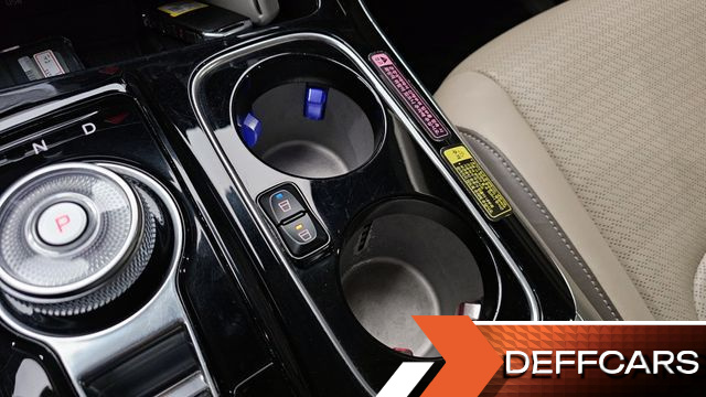 Kia CARNIVAL Gasoline 7-Seater Hi-Limousine Signature купить на сайте DeffCars