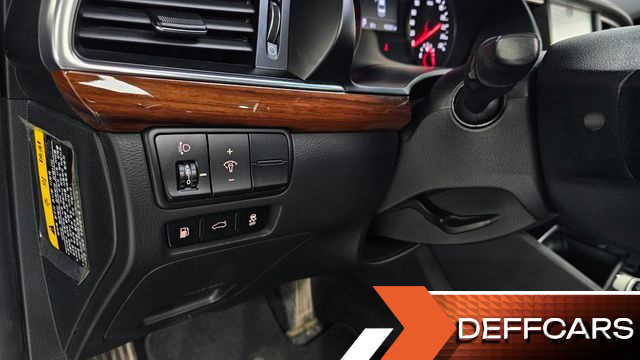 Kia K7 3.0 LPI Luxury (Rental Car) купить на сайте DeffCars