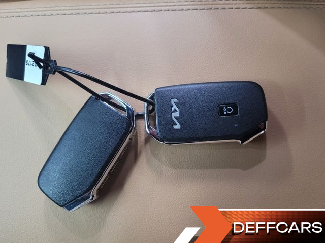 Kia SORENTO HEV 1.6 2WD Noblesse купить на сайте DeffCars