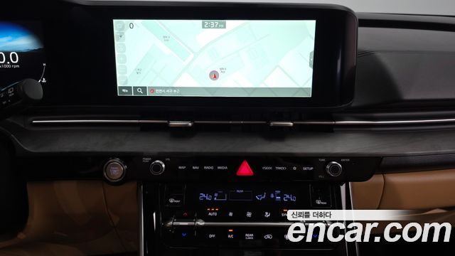 Kia CARNIVAL Gasoline 9-Seater Signature купить на сайте DeffCars