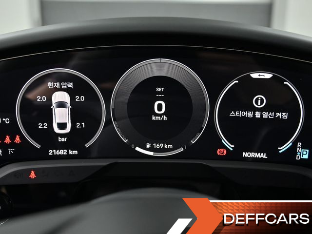 Porsche TAYCAN Base купить на сайте DeffCars