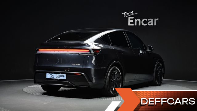 Tesla MODEL Y Long Range AWD купить на сайте DeffCars