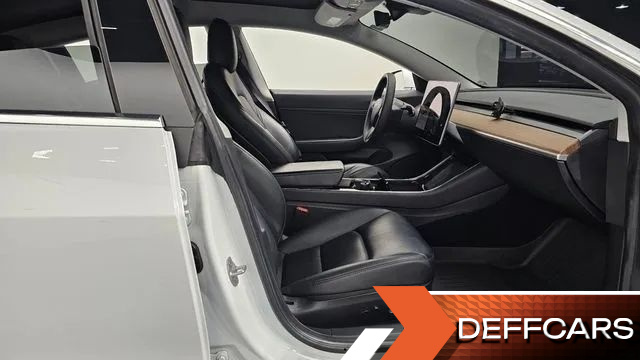 Tesla MODEL 3 Long Range AWD купить на сайте DeffCars