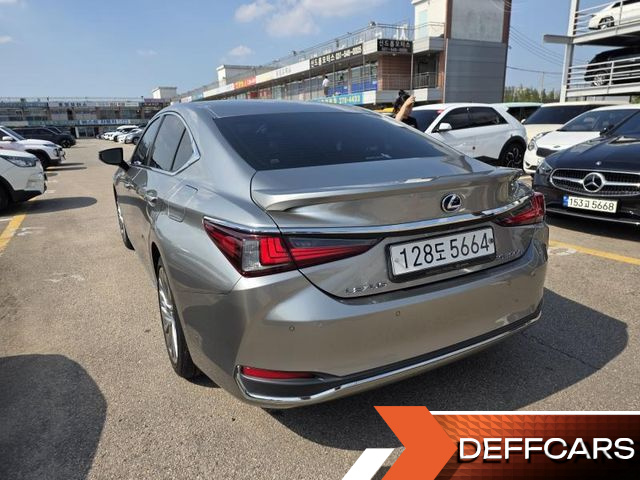 Lexus ES Executive купить на сайте DeffCars
