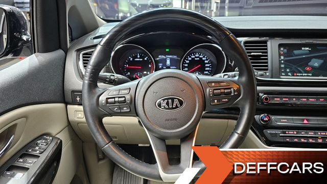 Kia CARNIVAL 9-Seater Prstige купить на сайте DeffCars