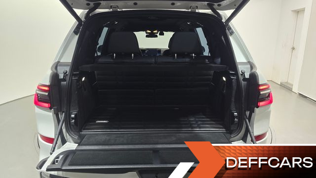 BMW X7 xDrive 40i M Sport 6STR купить на сайте DeffCars