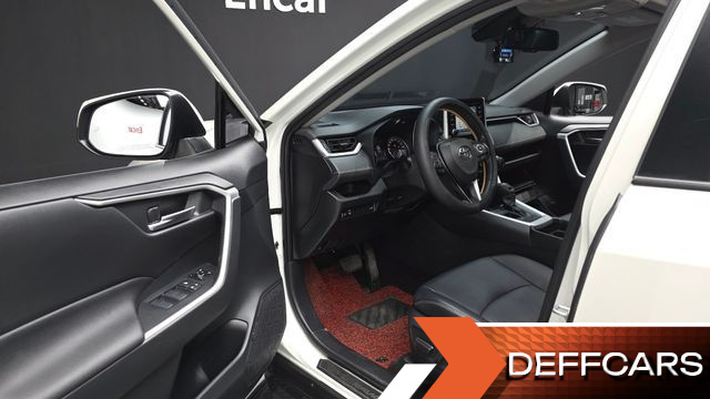 Toyota RAV4 2.5 2WD Hybrid купить на сайте DeffCars