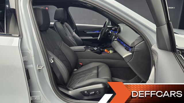 BMW 5-SERIES 520i M Sport купить на сайте DeffCars
