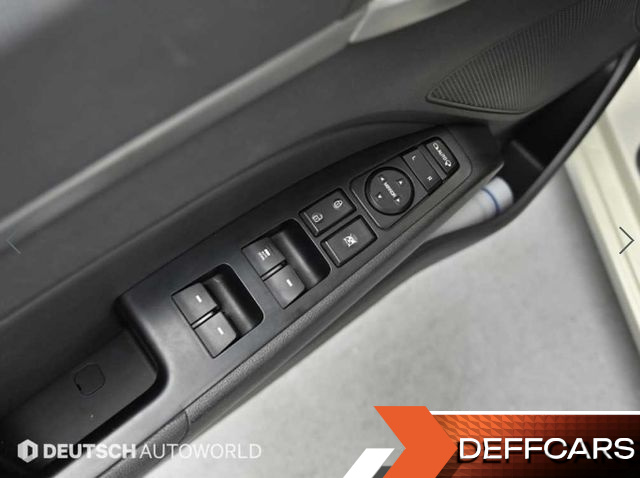 Hyundai AVANTE 1.6 e-VGT SMART купить на сайте DeffCars