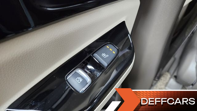 Kia CARNIVAL 9-Seater Noblesse купить на сайте DeffCars