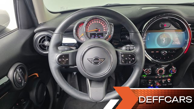 Mini COOPER 5Door Classic Third Generation купить на сайте DeffCars