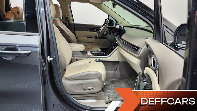 Kia CARNIVAL 9-Seater Signature купить на сайте DeffCars