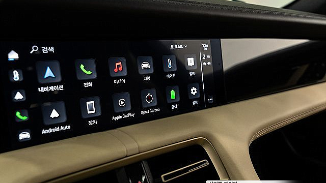 Porsche TAYCAN Base купить на сайте DeffCars