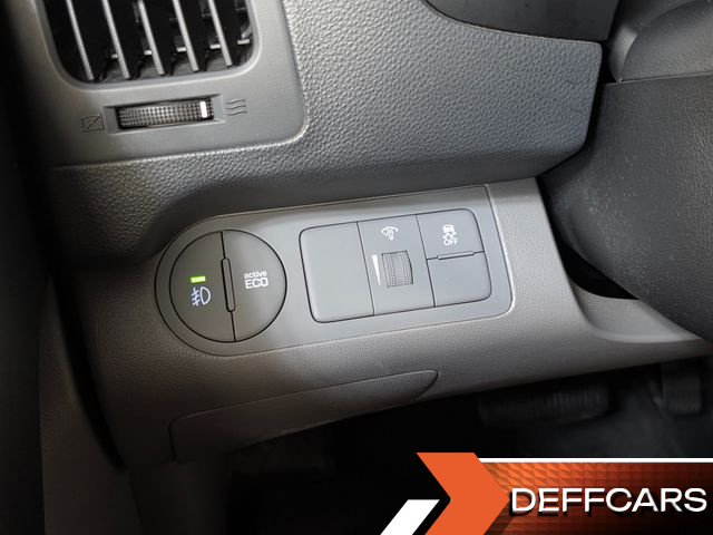 Hyundai STAREX Van 3-Seater Smart купить на сайте DeffCars
