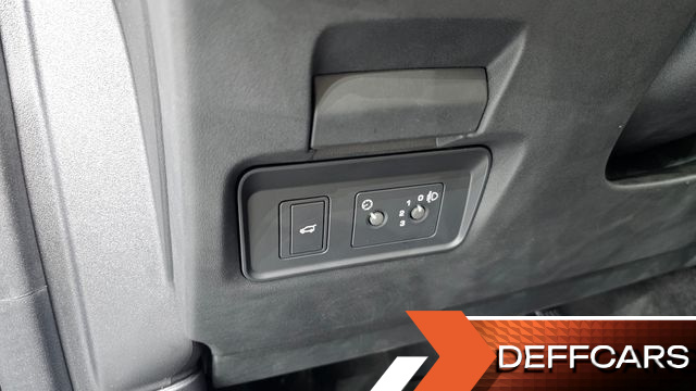 Land Rover DISCOVERY SPORT P250 S купить на сайте DeffCars