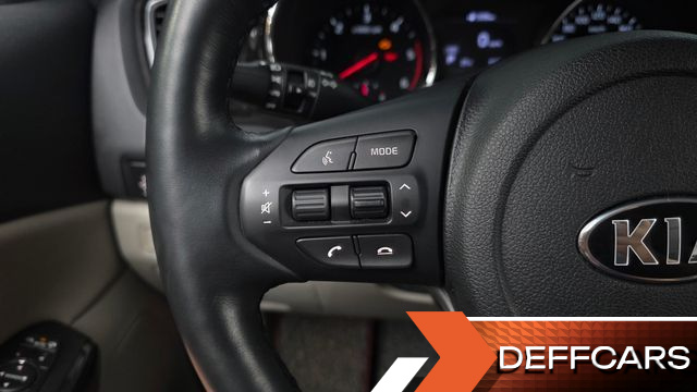 Kia CARNIVAL 9-Seater Noblesse купить на сайте DeffCars