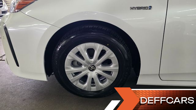 Toyota PRIUS 1.8 купить на сайте DeffCars