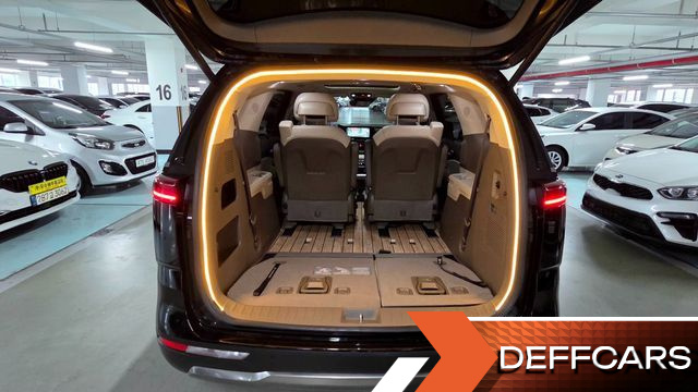 Kia CARNIVAL Gasoline 7-Seater Signature купить на сайте DeffCars