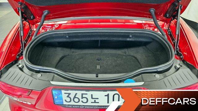 Jaguar F-TYPE P300 Convertible X152 купить на сайте DeffCars