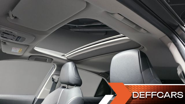 Toyota CAMRY 2.5 XLE Hybrid купить на сайте DeffCars