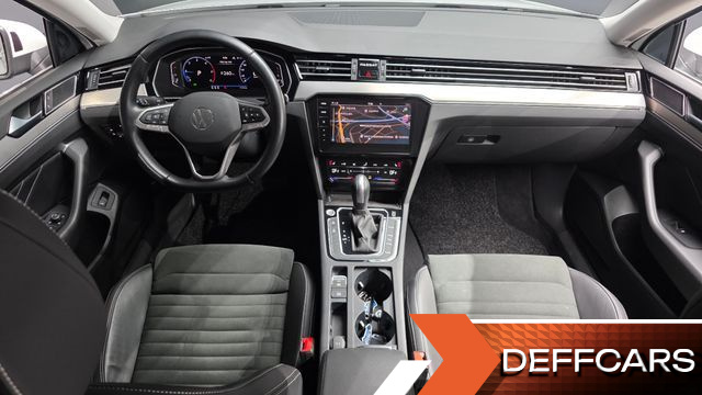Volkswagen PASSAT 2.0 TDI Premium купить на сайте DeffCars
