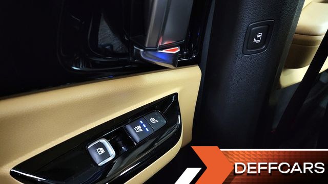 Kia CARNIVAL 9-Seater Signature купить на сайте DeffCars