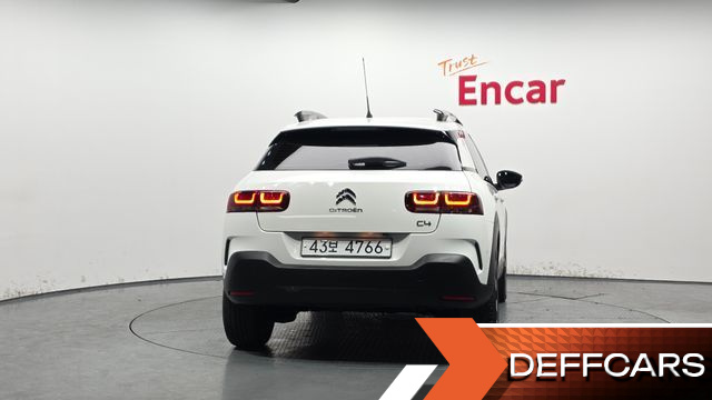 Citroen C4 CACTUS 1.5 BlueHDi Shine купить на сайте DeffCars