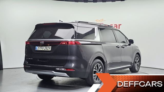Kia CARNIVAL 9-Seater Noblesse купить на сайте DeffCars