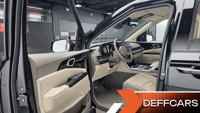 Kia CARNIVAL Gasoline 7-Seater Noblesse купить на сайте DeffCars