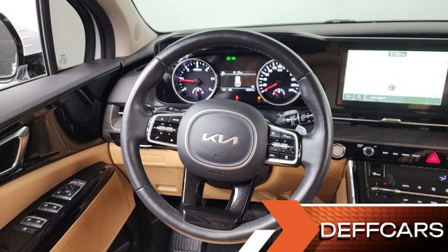 Kia CARNIVAL 9-Seater Noblesse купить на сайте DeffCars