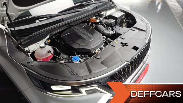 Kia CARNIVAL 9-Seater Noblesse купить на сайте DeffCars