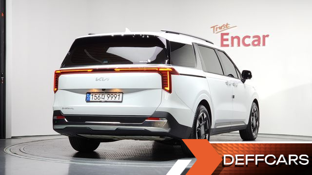 Kia CARNIVAL 9-Seater Signature купить на сайте DeffCars