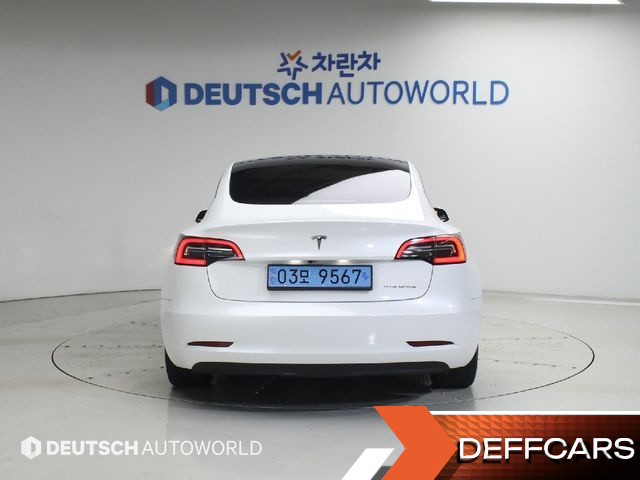 Tesla MODEL 3 Long Range AWD купить на сайте DeffCars