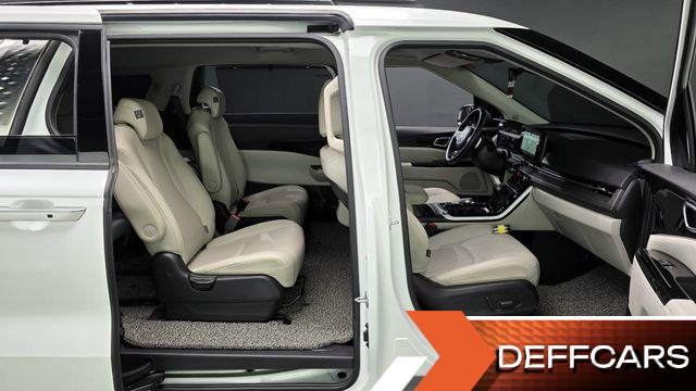 Kia CARNIVAL 9-Seater Noblesse купить на сайте DeffCars